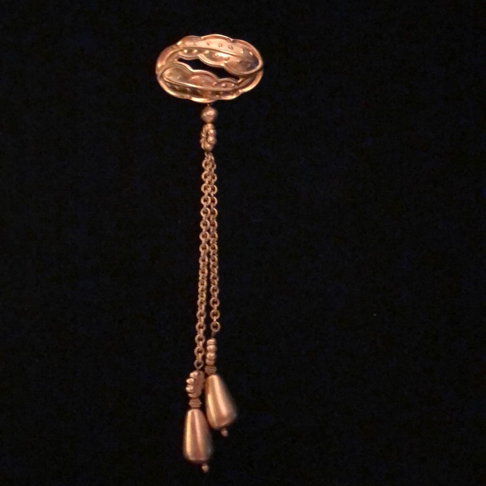 Gold Tone Leaf Pin